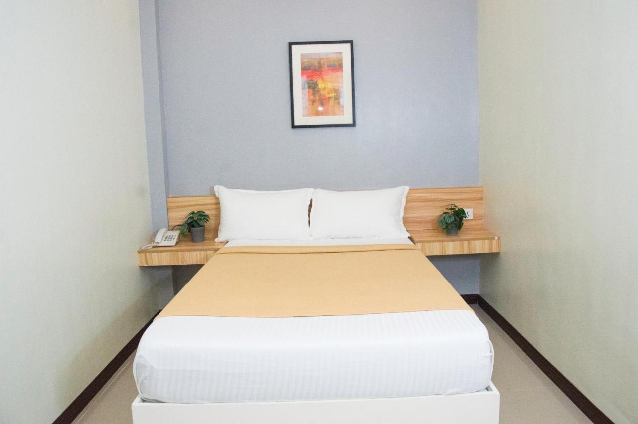 Elti Suites By Bluebookers Angeles Ngoại thất bức ảnh