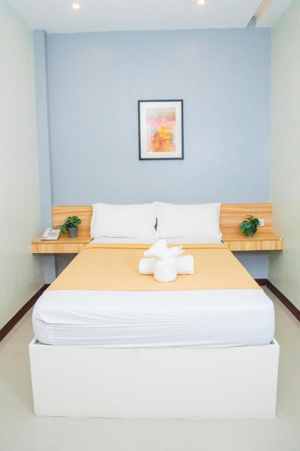 Elti Suites By Bluebookers Angeles Ngoại thất bức ảnh