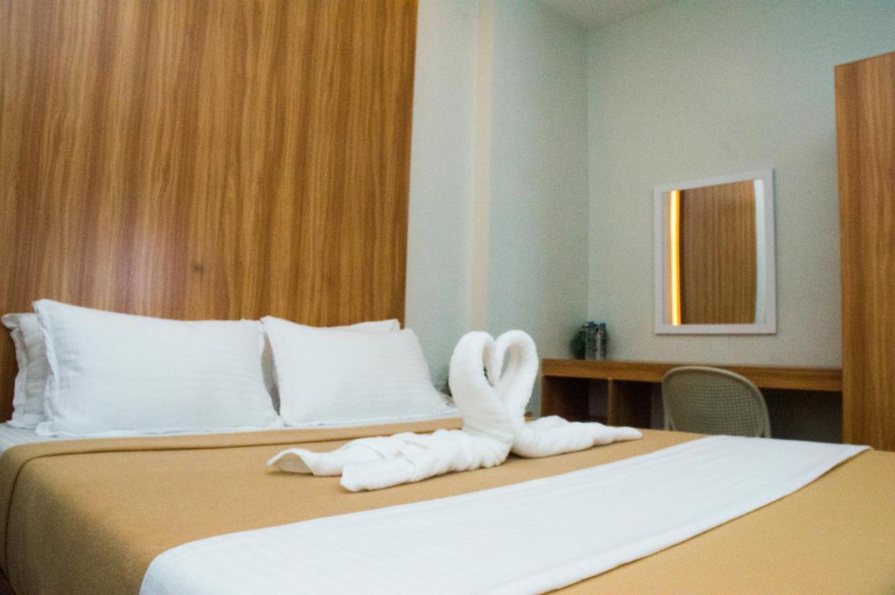 Elti Suites By Bluebookers Angeles Ngoại thất bức ảnh