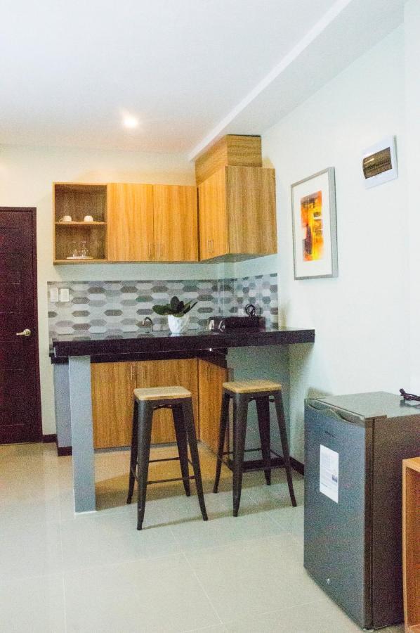 Elti Suites By Bluebookers Angeles Ngoại thất bức ảnh