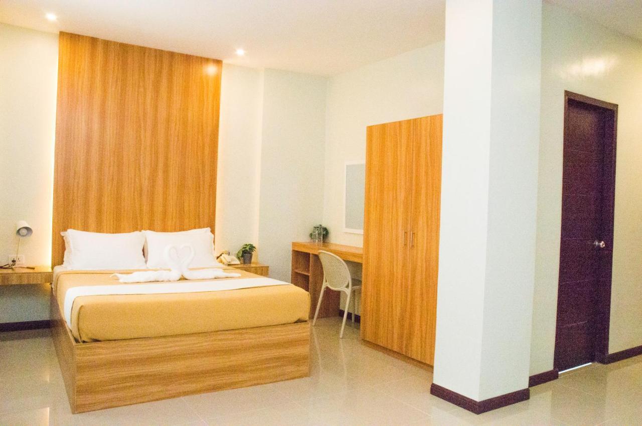 Elti Suites By Bluebookers Angeles Ngoại thất bức ảnh